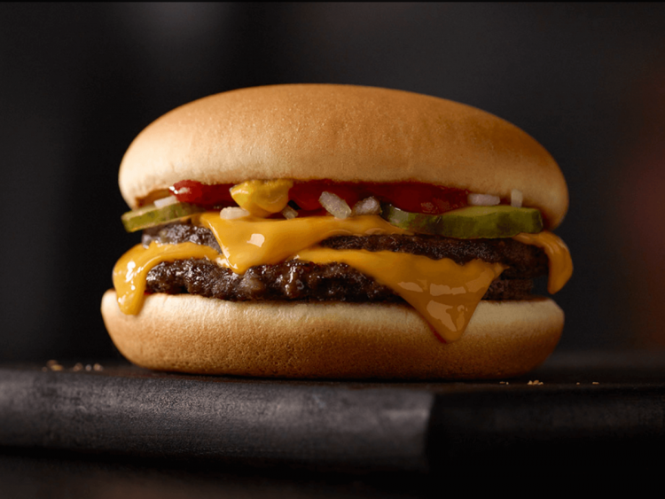 Двойной чизбургер McDonald’s — отзывы